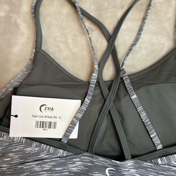 Sage Luxe Strappy Bra - Picture 2 of 2